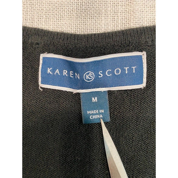 Karen Scott Black knitted V neck Sweater with pearl accents women's size Medium - Picture 4 of 5